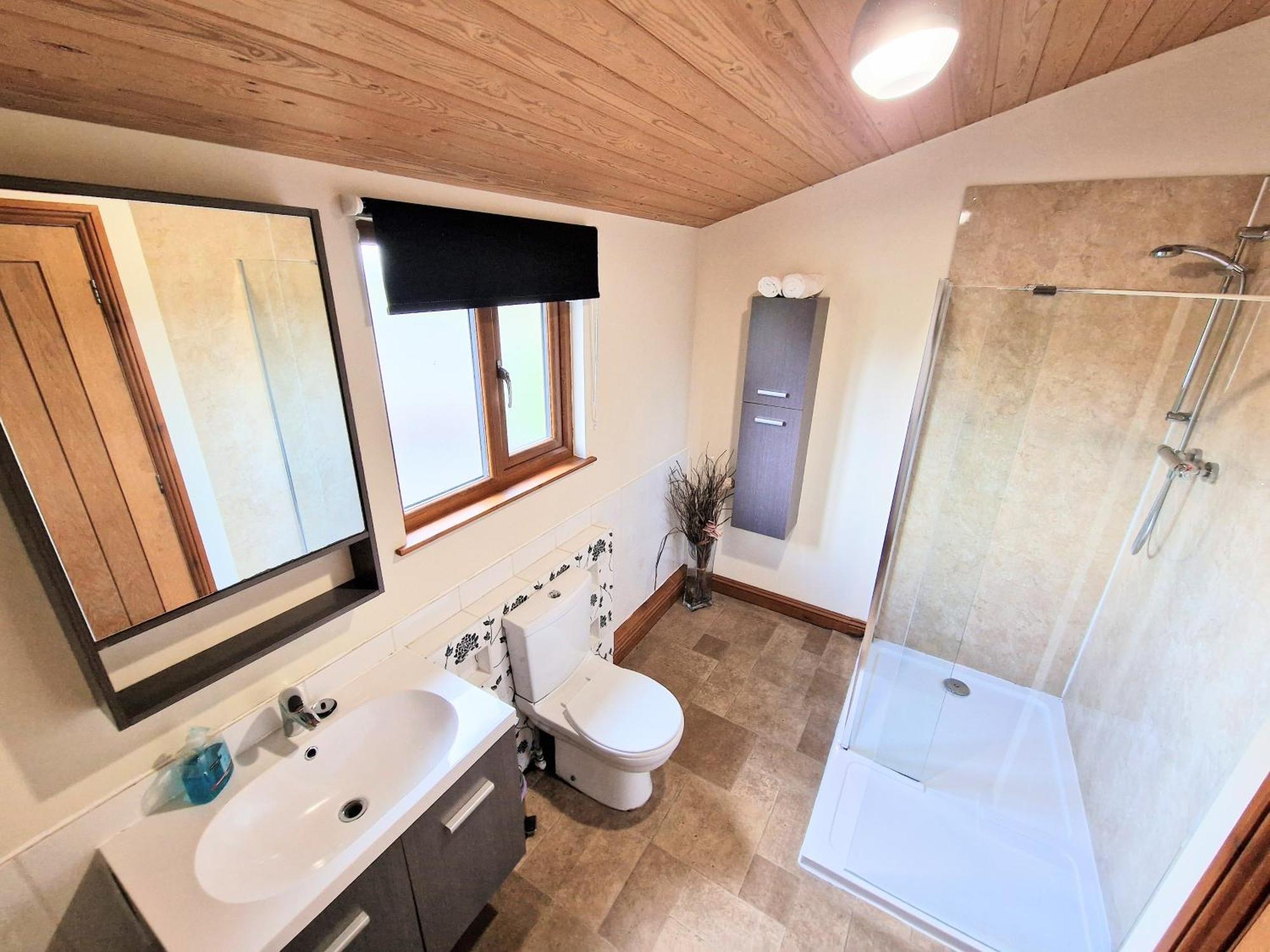 Ochil 8 With Private Hot Tub - Fife - Loch Leven - Lomond Hills Villa Kelty Buitenkant foto