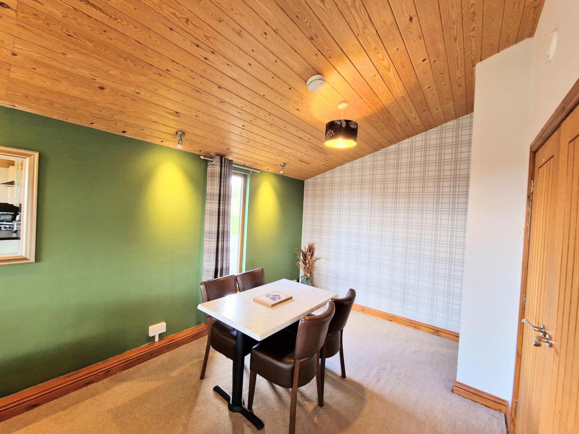 Ochil 8 With Private Hot Tub - Fife - Loch Leven - Lomond Hills Villa Kelty Buitenkant foto