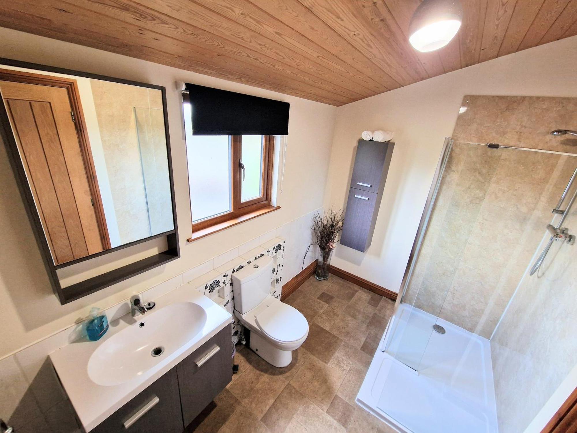 Ochil 8 With Private Hot Tub - Fife - Loch Leven - Lomond Hills Villa Kelty Buitenkant foto