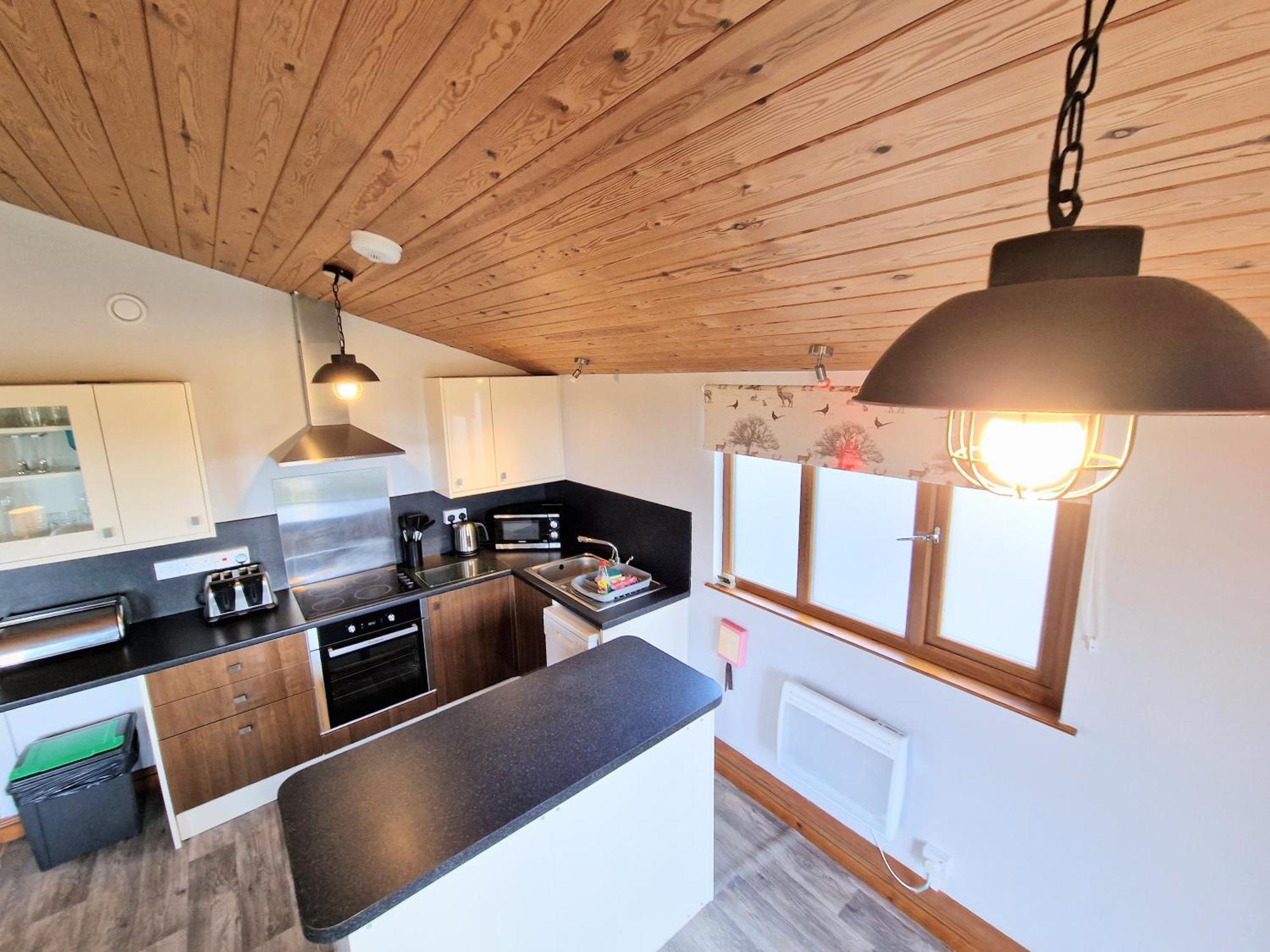 Ochil 8 With Private Hot Tub - Fife - Loch Leven - Lomond Hills Villa Kelty Buitenkant foto